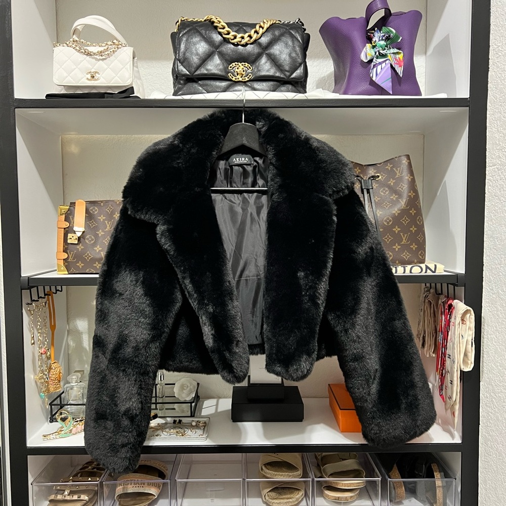 SOLD- Akira Dayanne-Black Ultra Plush Fur Jacket